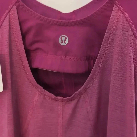 Lululemon Women's tank top with built in sports bra - Picture 3 of 8